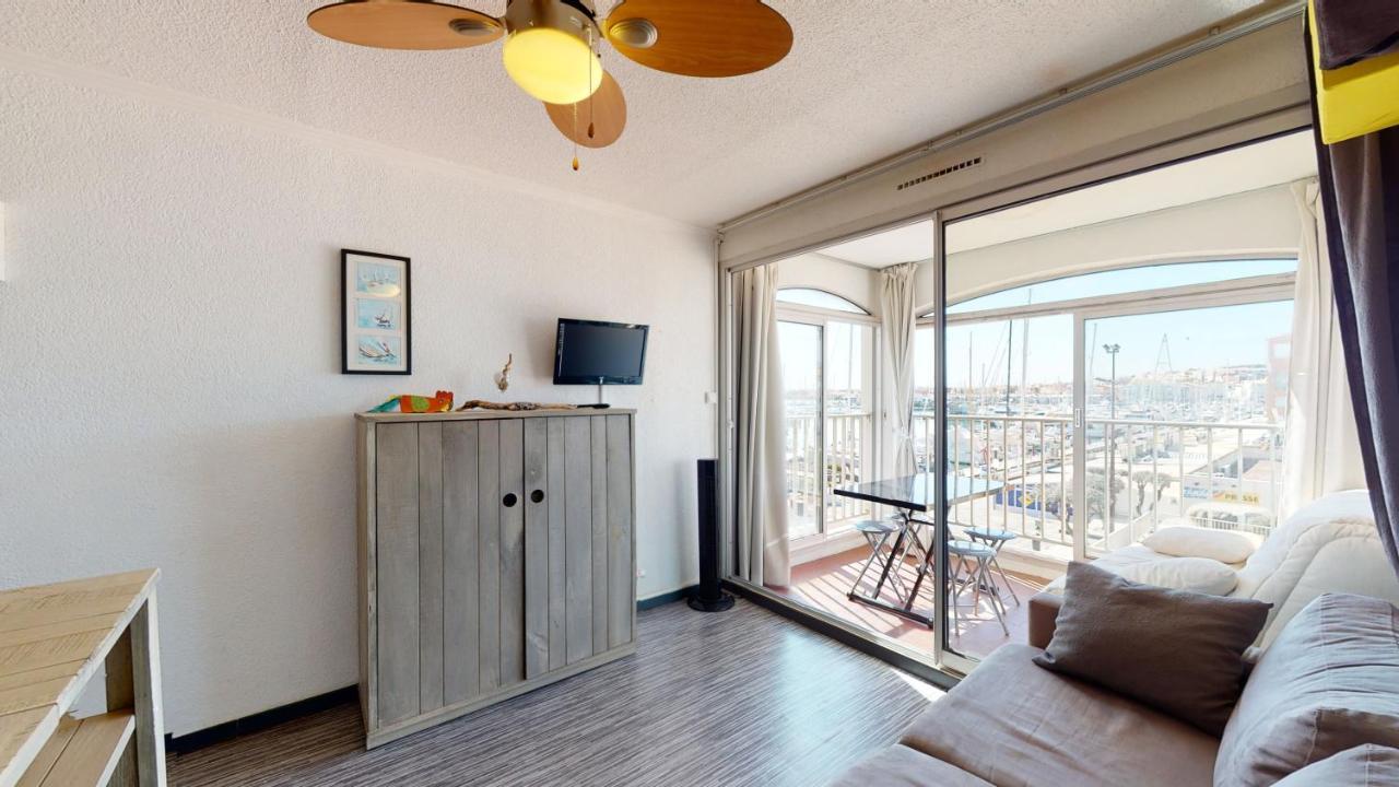 Studio Avec Belle Vue Sur Le Port Apartment Agde Luaran gambar