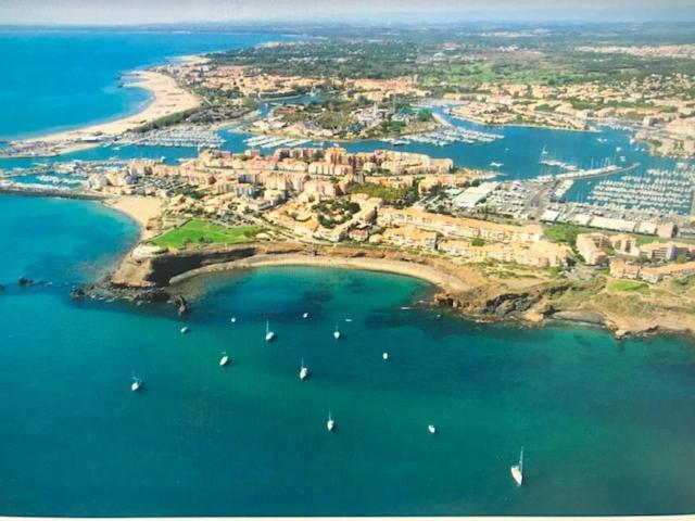 Studio Avec Belle Vue Sur Le Port Apartment Agde Luaran gambar